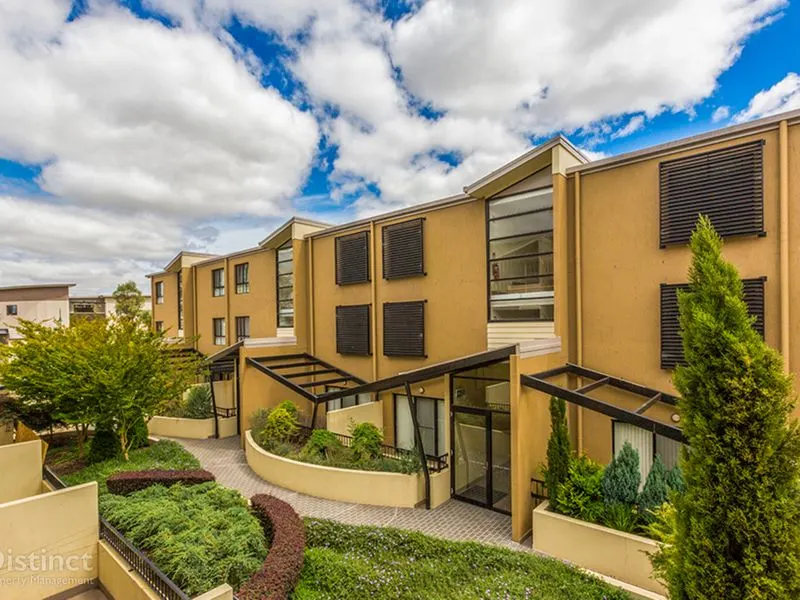 34/1 Gungahlin Place, Gungahlin, photo 1