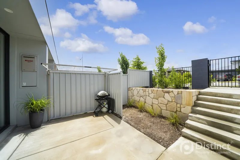4/2 Bellette Street, Weston, photo 14