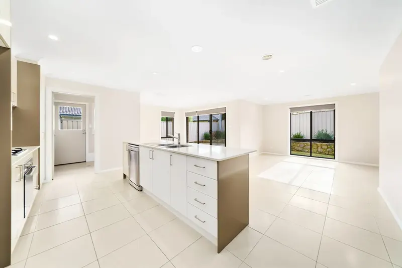 191 Wheeler Crescent, Wanniassa, photo 5