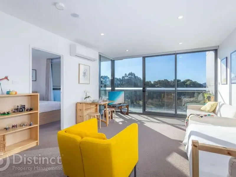 284/7 Irving Street, Phillip, photo 6