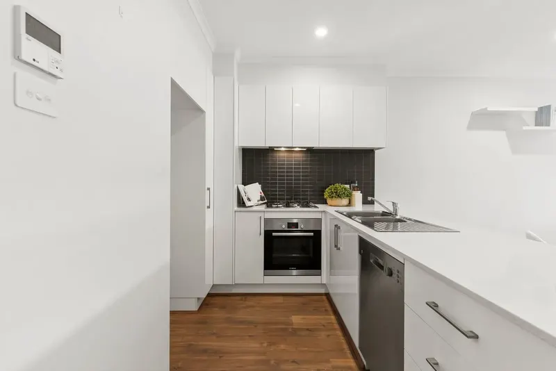 33 Stockman Avenue, Lawson, photo 9