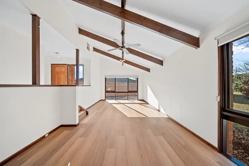 12 Ahern Place, Monash, photo 2