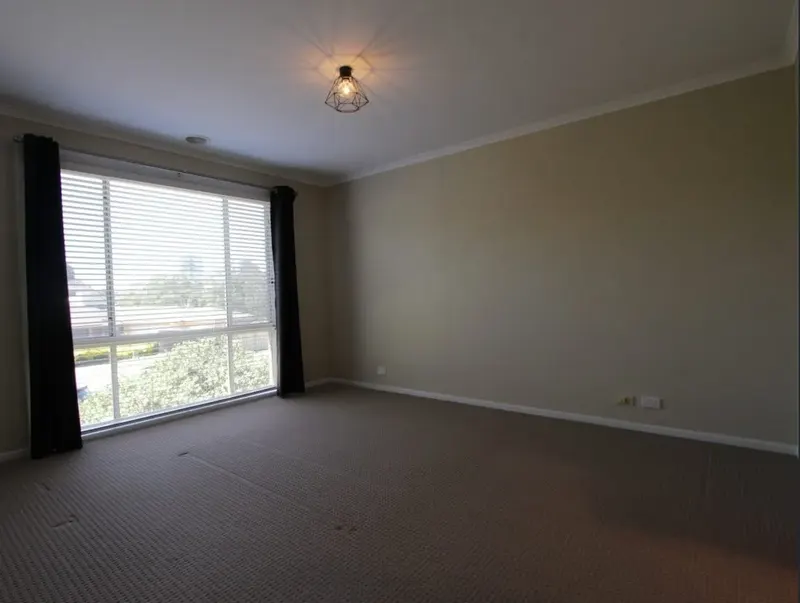 5 Sale Place, Amaroo ACT 2914, photo 12