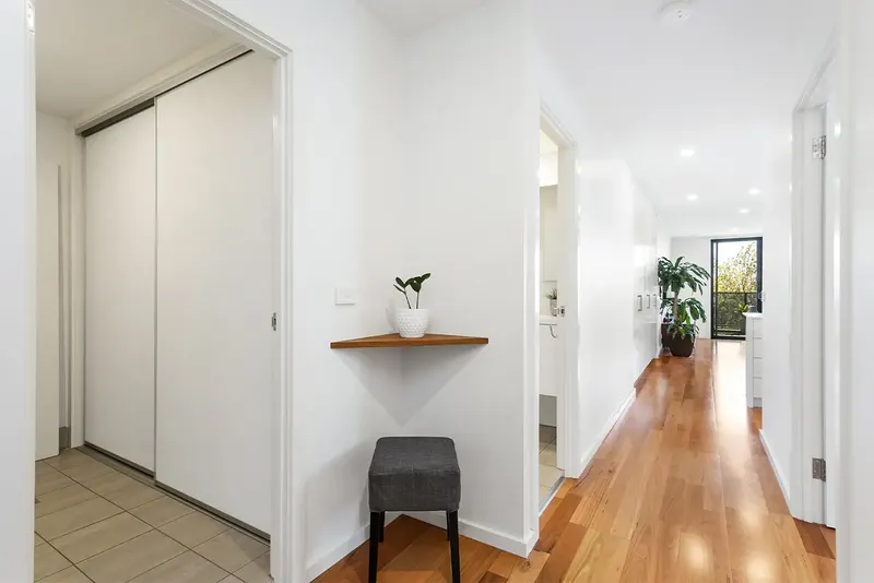 35/111 Canberra Avenue, Griffith, photo 9