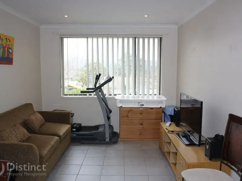 1b Withers Place, Weston, photo 3