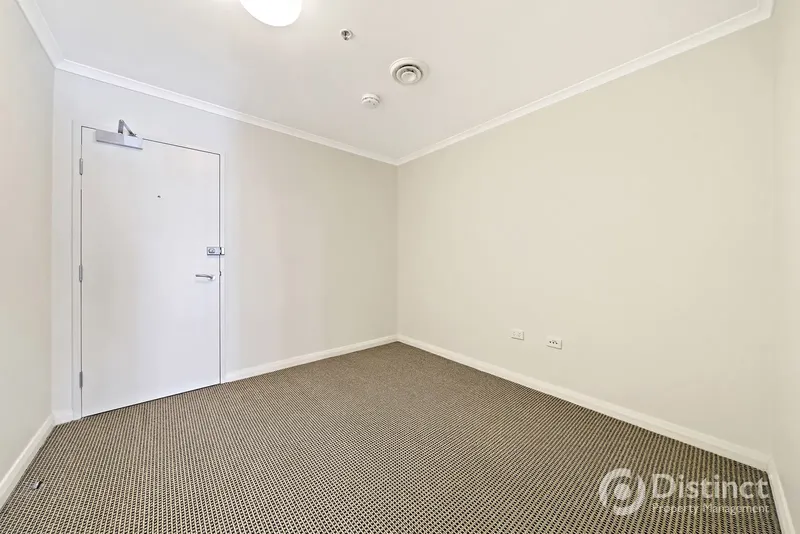 608/2 Akuna Street, City, photo 6