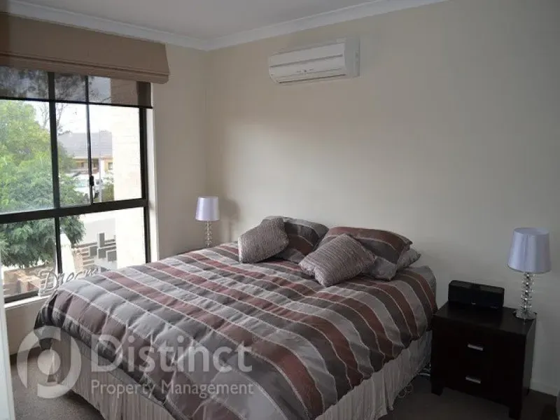 4/17 Luffman Crescent, Gilmore, photo 4