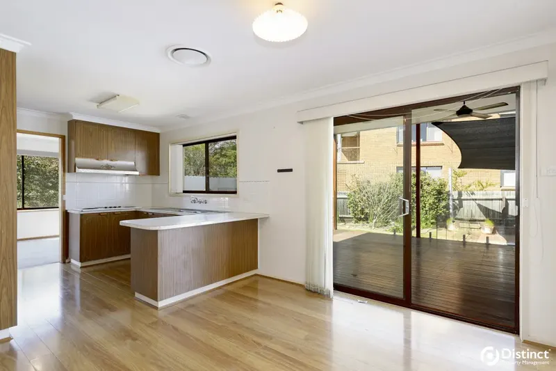 12 Tucana Street, Giralang, photo 4
