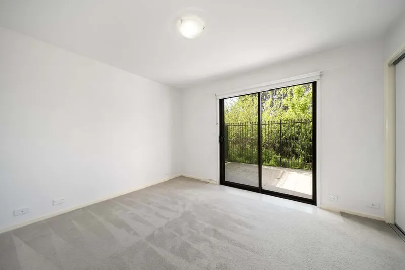 27/39 Jerrabomberra Avenue, Narrabundah, photo 6