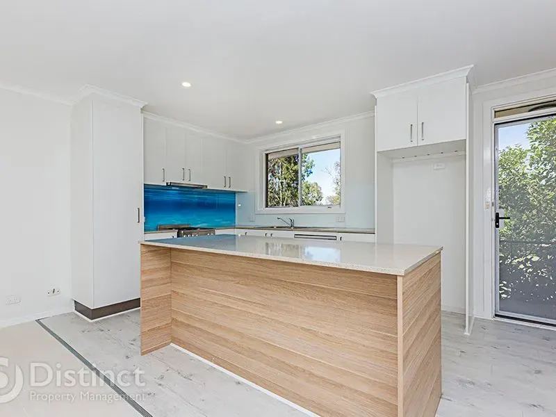 14 Mccarthy Place, Charnwood, photo 2