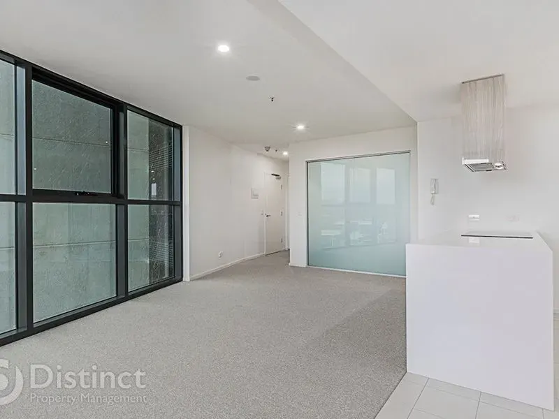 1301/120 Eastern Valley Way, Belconnen, photo 4