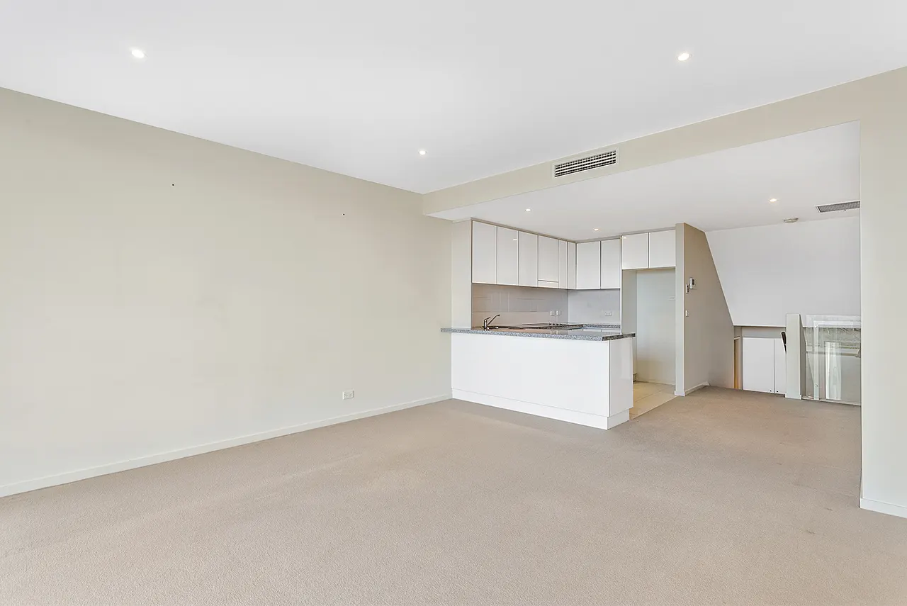 2/45 Blackall Street, Barton, photo 1