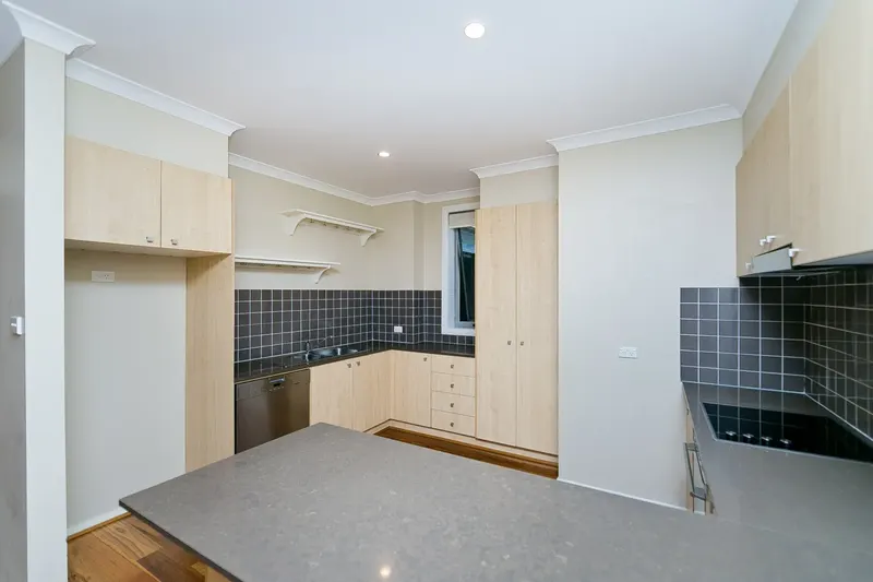 2/67 Torrens Street, Braddon, photo 4