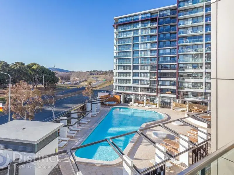 284/7 Irving Street, Phillip, photo 11