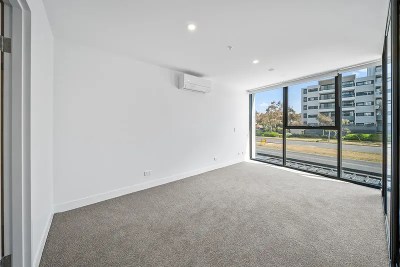 111/220 Melrose Drive, Phillip, photo 6