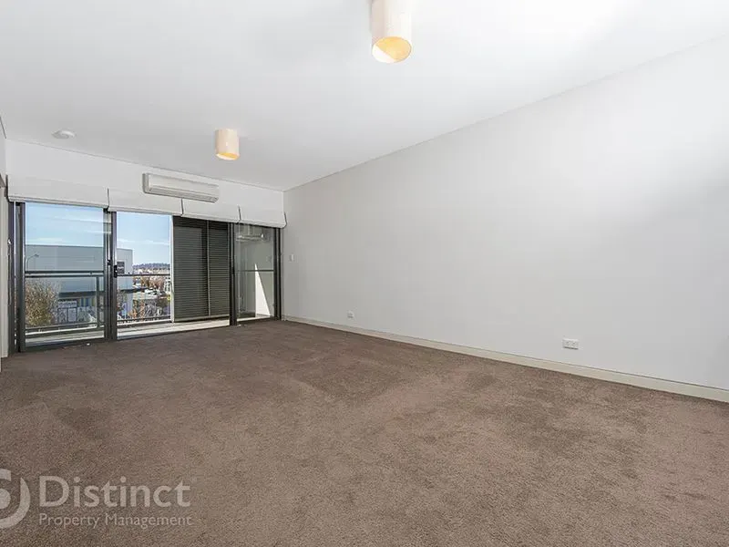226/100 Gungahlin Place, Gungahlin, photo 4