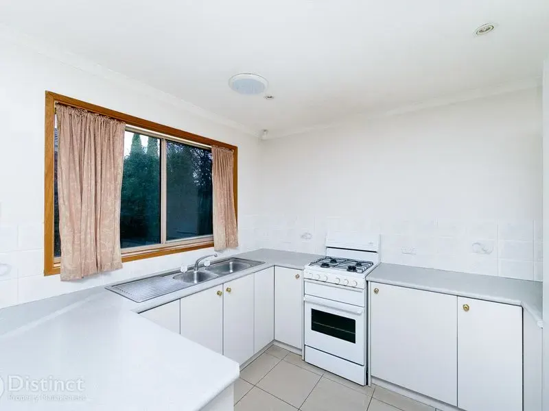 4 Karrugang Circuit, Ngunnawal, photo 2