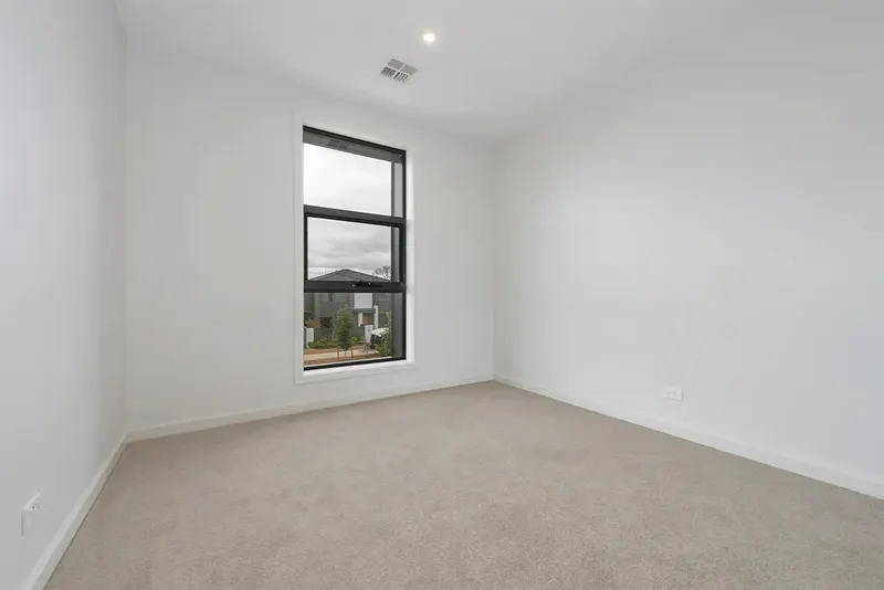29 Pademelon Street, Throsby, photo 14