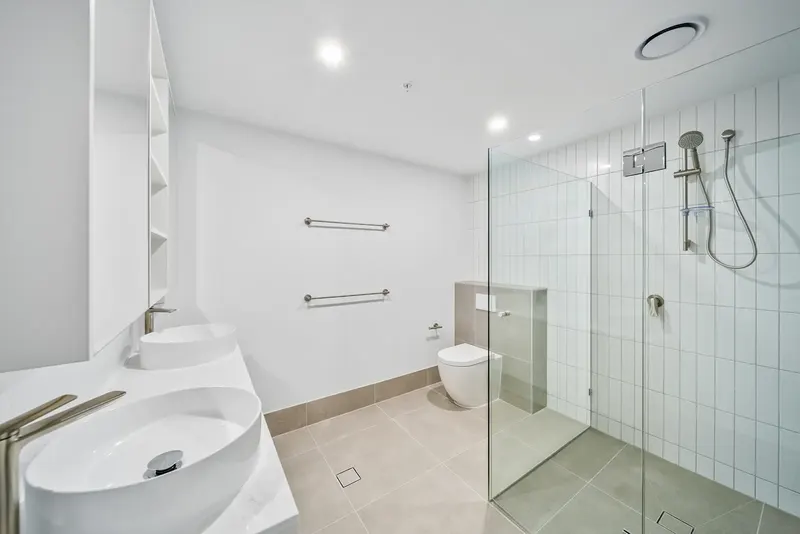 111/220 Melrose Drive, Phillip, photo 9