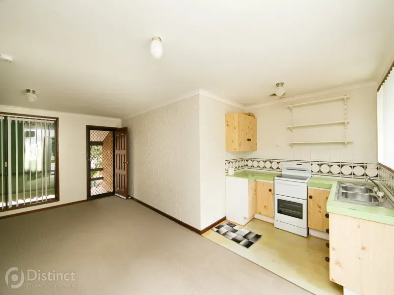 69 Dugdale Street, Cook, photo 3
