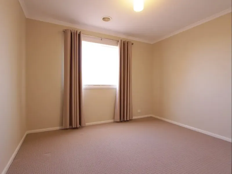 5 Sale Place, Amaroo ACT 2914, photo 13