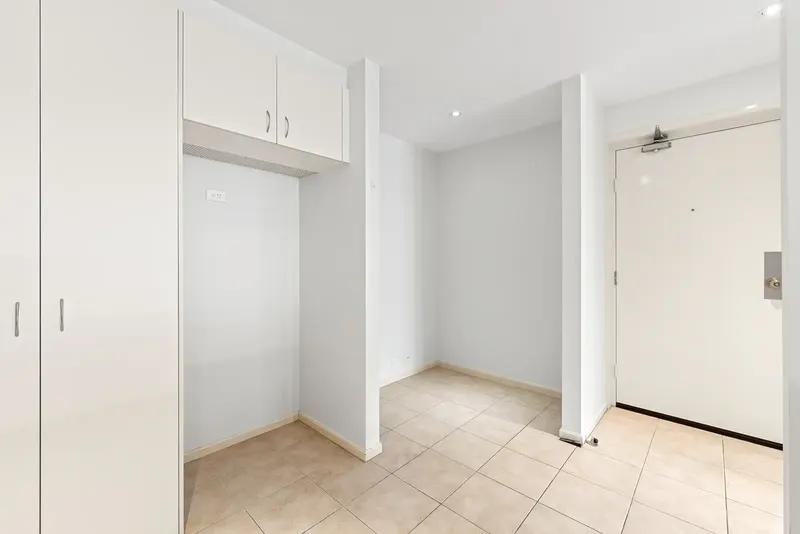 23/2 Eileen Good Street, Greenway, photo 7
