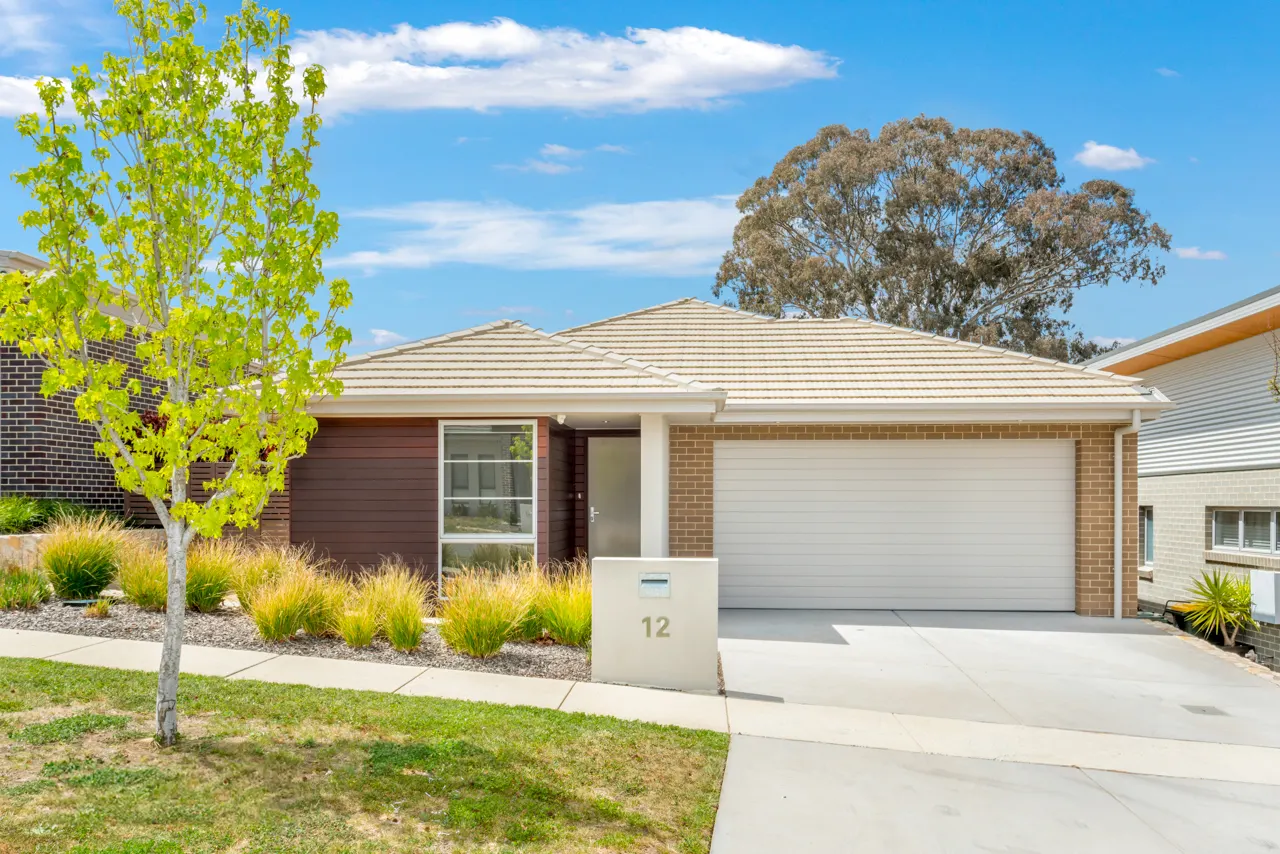 12 Victoria Owen Circuit, Casey, photo 1
