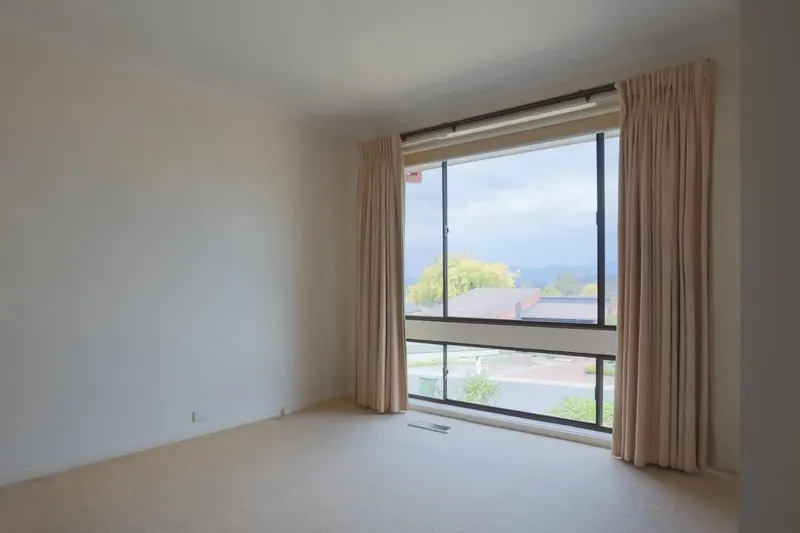 5 Simon Place, Kambah, photo 10