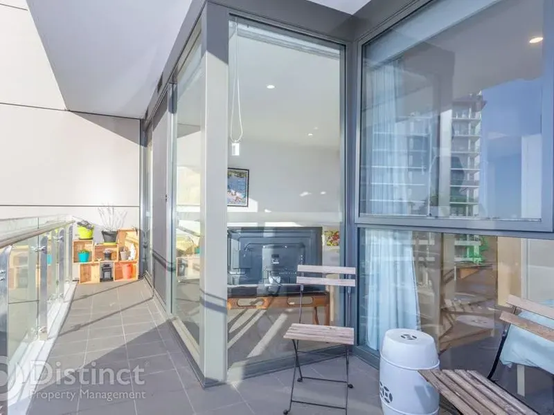 284/7 Irving Street, Phillip, photo 10