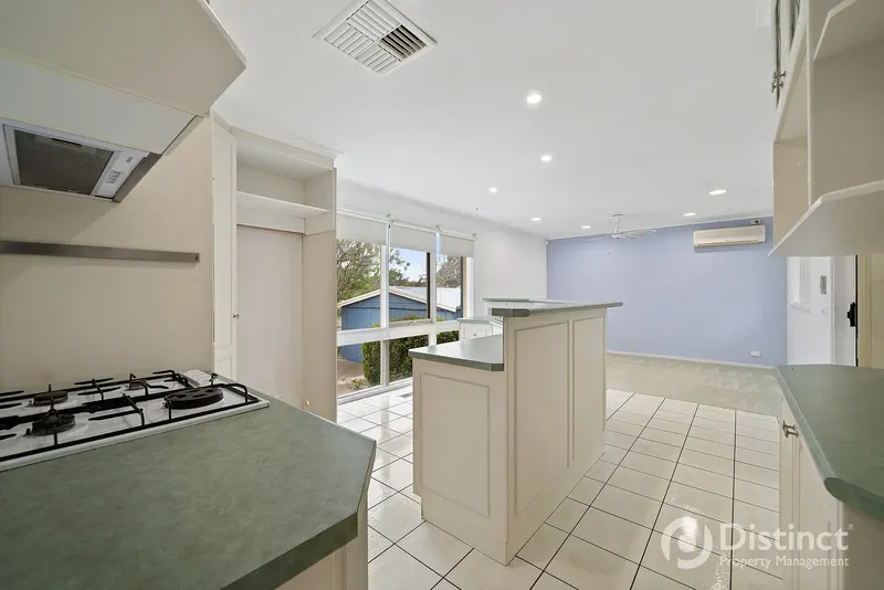 10 Weber Place, Holt, photo 3