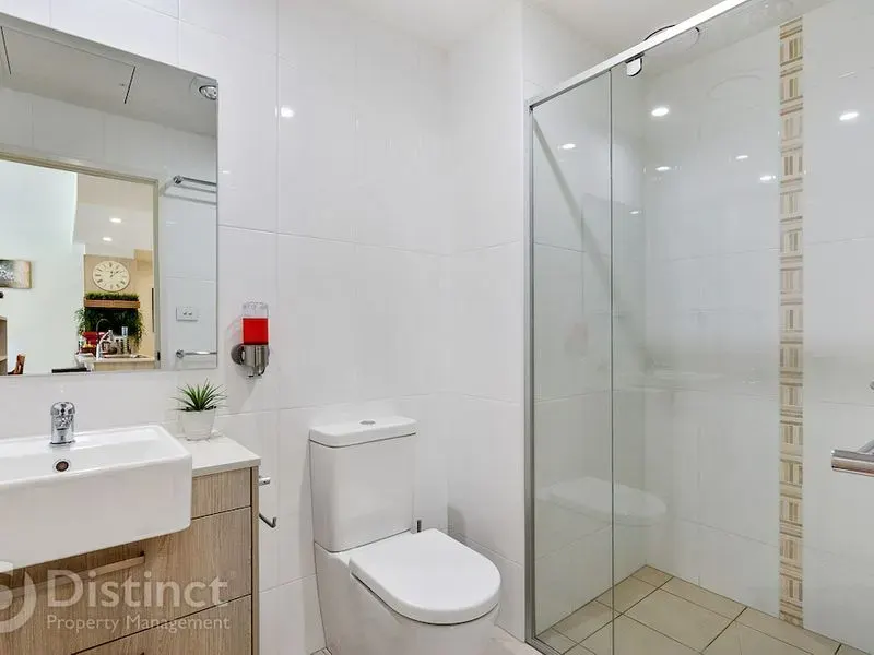 187/15 Mower Place, Phillip, photo 11