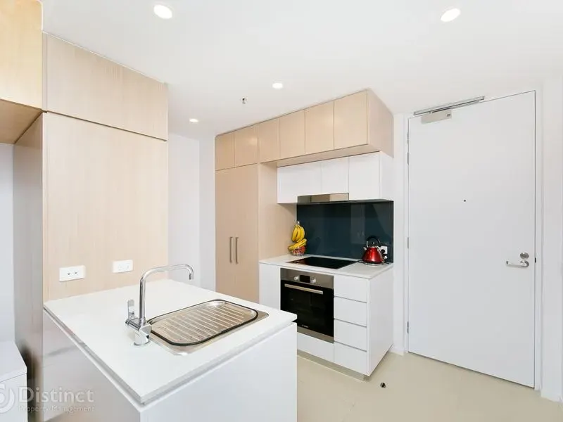 1/97 Eastern Valley Way, Belconnen, photo 2