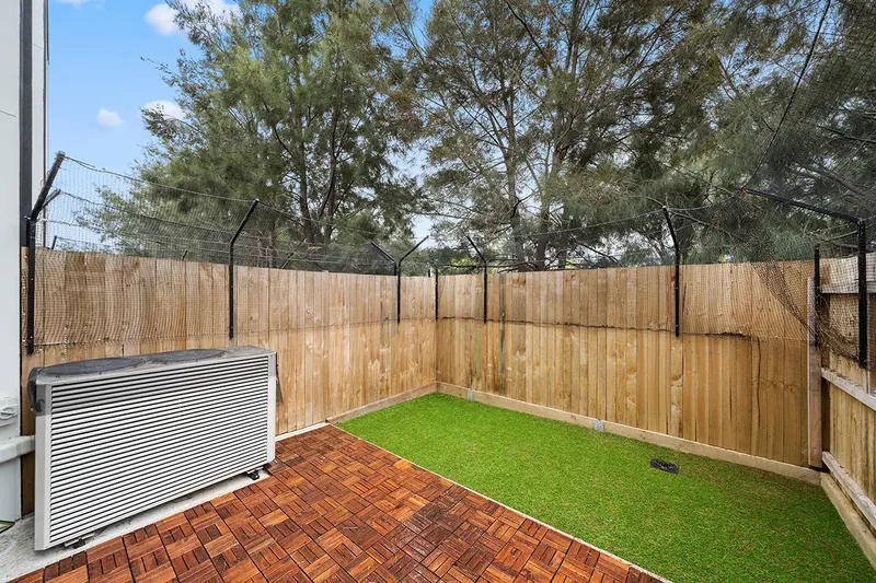 93/1 Rowland Rees Crescent, Greenway, photo 15