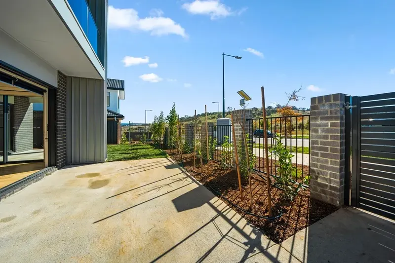 37 Sculthorpe Avenue, Whitlam, photo 18