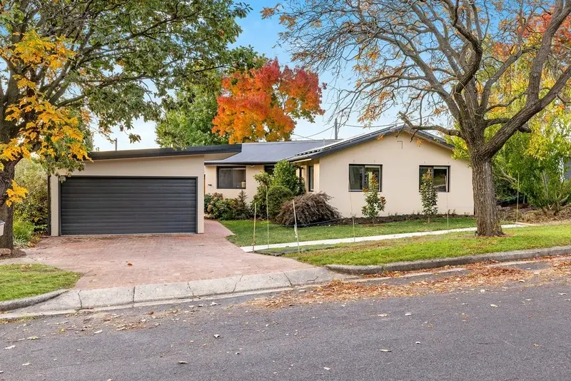 58 Carstensz Street, Griffith, photo 3
