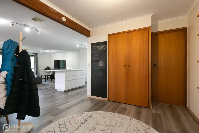 6 Moorehead Place, Latham, photo 6