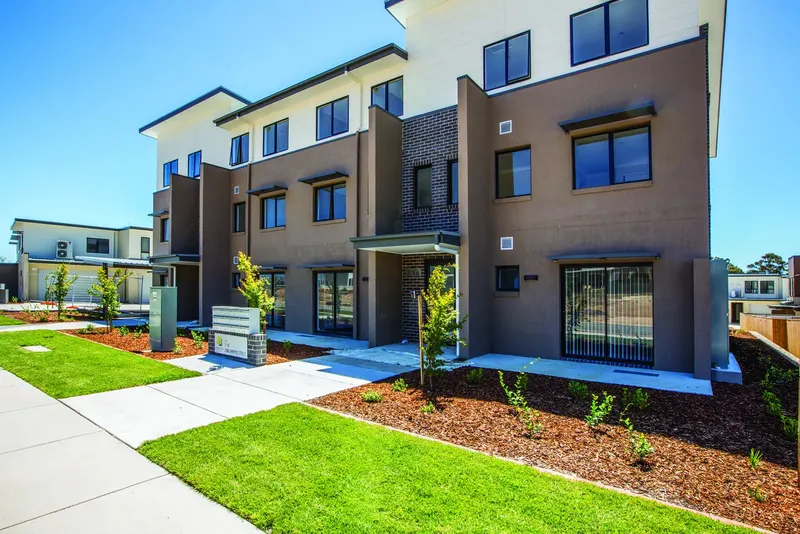 1/3 Billabong Street, Lawson, photo 8