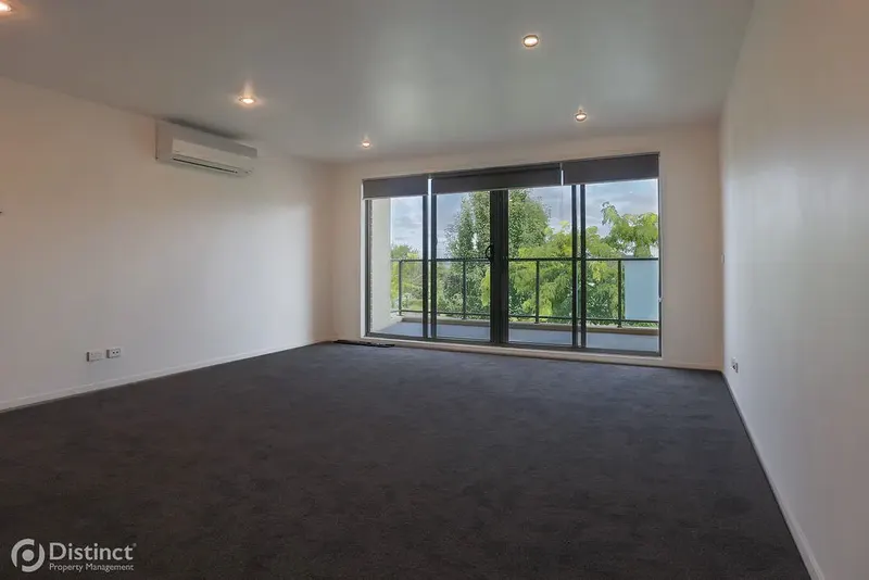 99/104 Henry Kendall Street, Franklin, photo 4