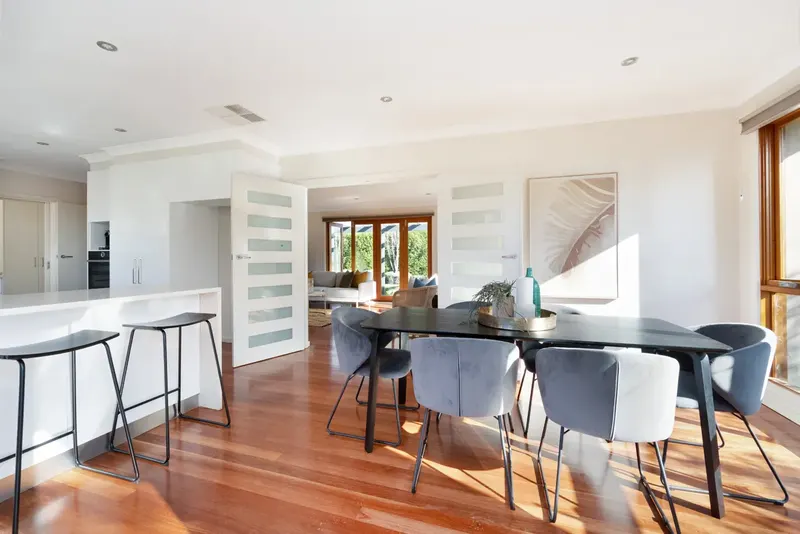 104 Endeavour Street, Red Hill, photo 4