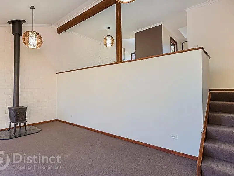 29 Jewell Close, Phillip, photo 2