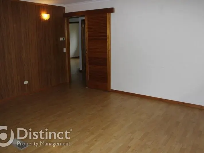 76 Chuculba Crescent, Giralang, photo 5