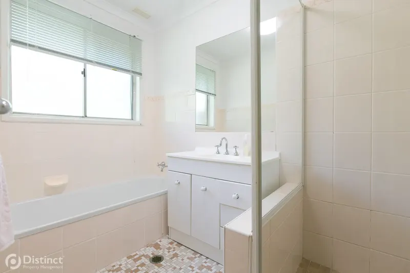28 Wirraway Crescent, Scullin, photo 11