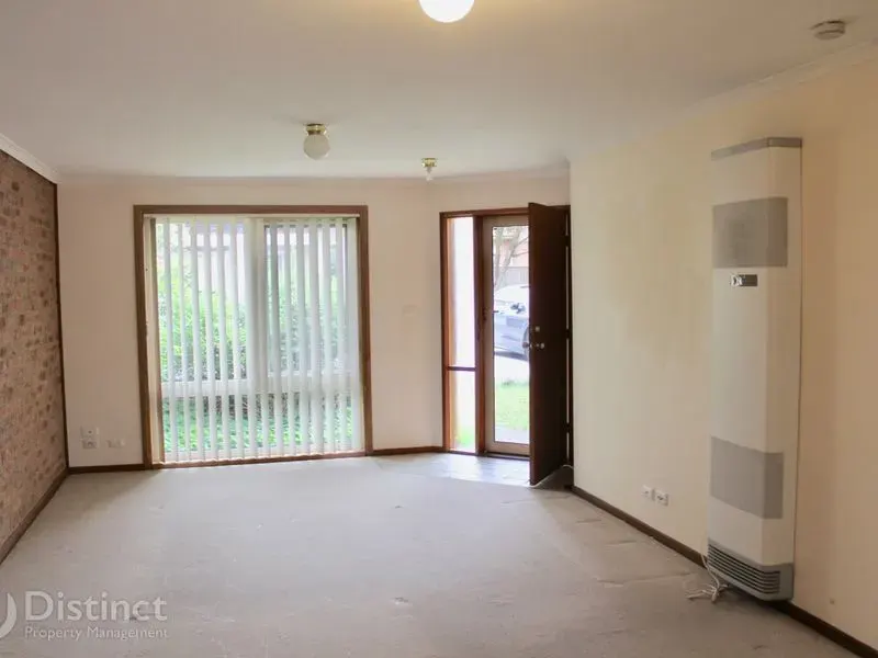 8/24 Beazley Crescent, Calwell, photo 3