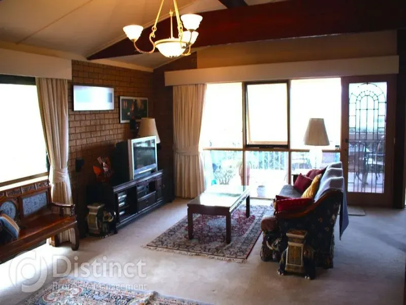 64 Sullivan Crescent, Wanniassa, photo 5