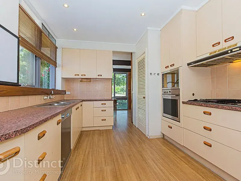 32 Hawker Street, Torrens, photo 2