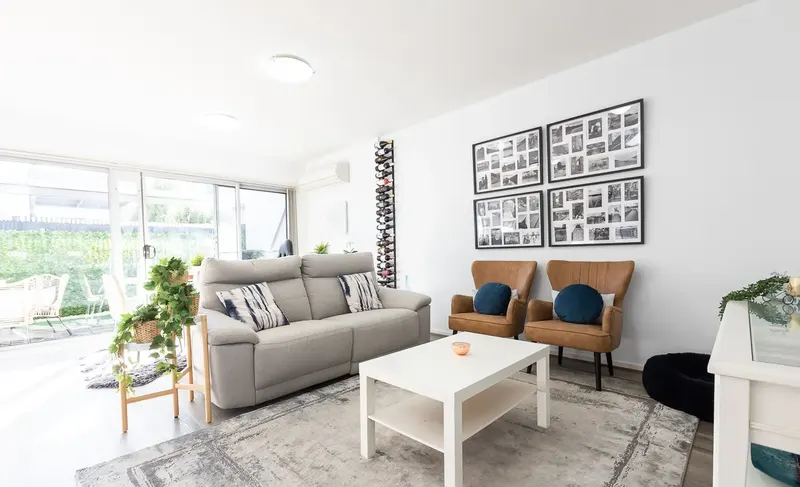 97/329 Flemington Road, Franklin