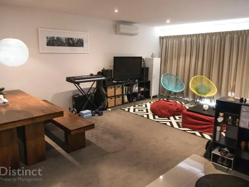 17/39 Jerrabomberra Avenue, Narrabundah, photo 4