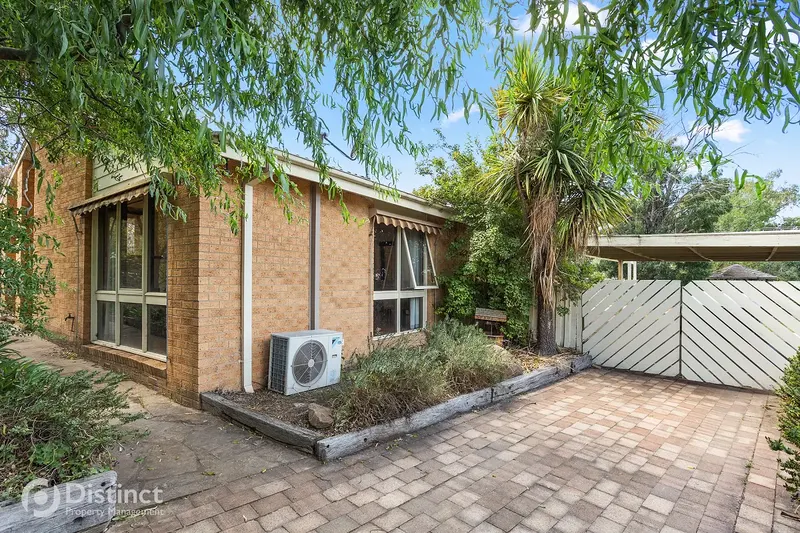 6 Tanner Place, Kambah, photo 2