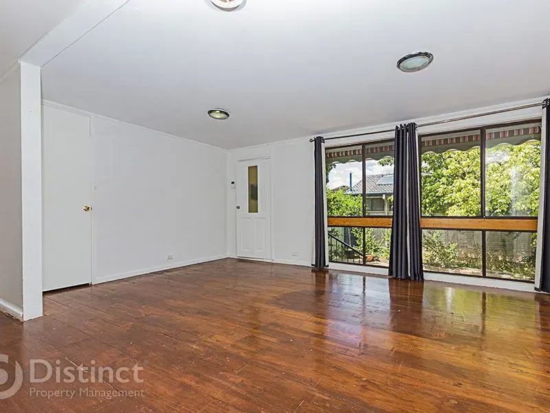 10 Broad Place, Kambah, photo 4