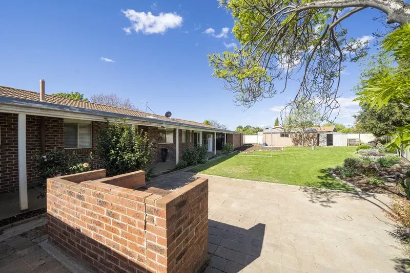 12 Arakoon Crescent, Isabella Plains ACT 2905, photo 17